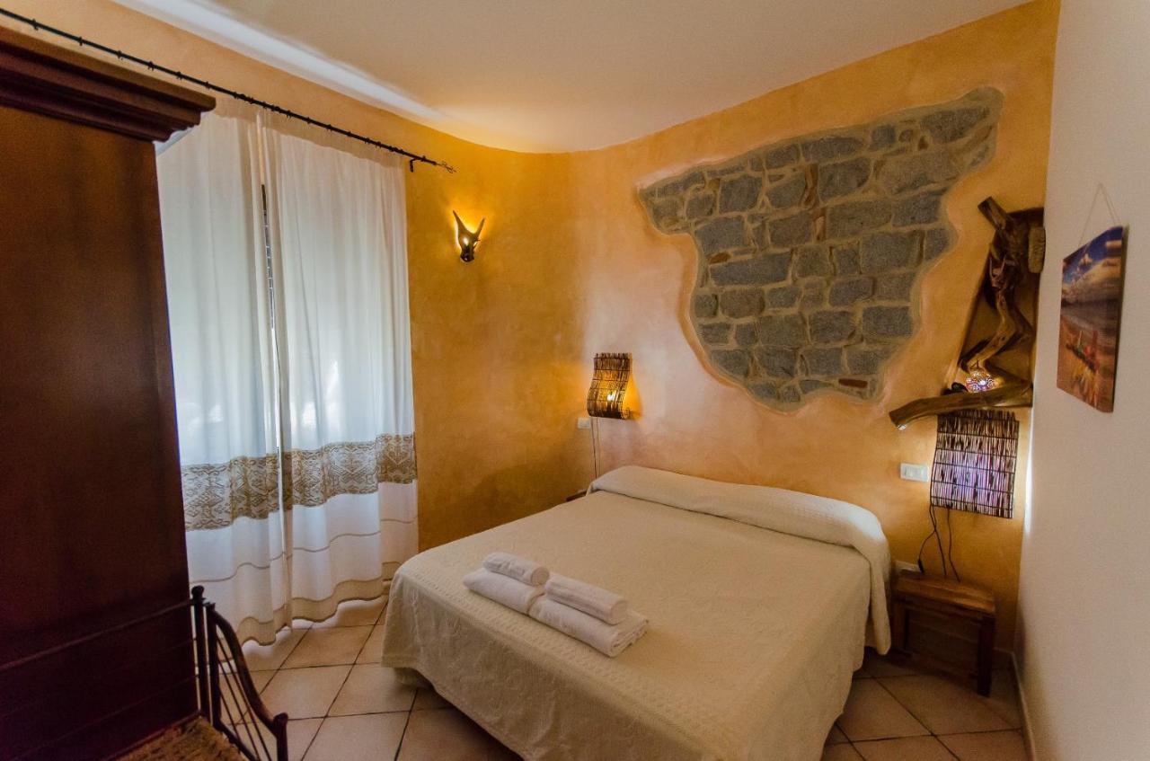 Bed and Breakfast La Pavoncella Tortolì Exterior foto