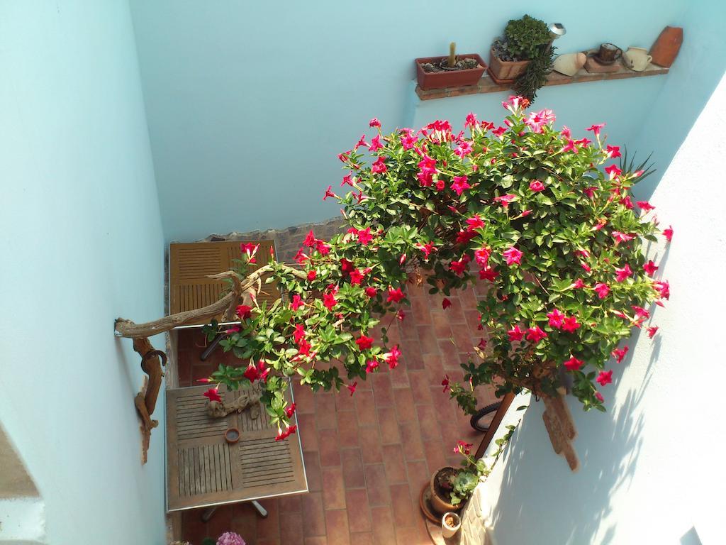 Bed and Breakfast La Pavoncella Tortolì Exterior foto